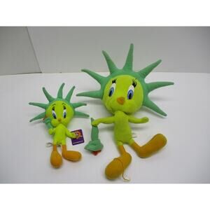 2 12 /16" Tweety Birds Stuffed Plush Doll Statue Liberty NANCO 2003 Looney Tunes